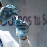 Drastyczny przyrost zakażeń koronawirusem w Hiszpanii. Część regionów zaostrza restrykcje