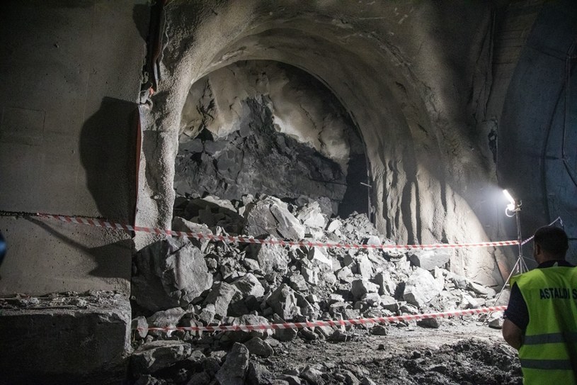 Drążenie tunelu. Koniec zaplanowano na 2021 rok... /Jan Graczyński /East News