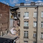 kamienica Drążyli pod kamienicą, część się zawaliła. Jest zgoda na sprzedaż budynku