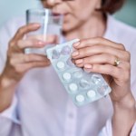 Drętwienie rąk i osłabienie to pierwsze objawy. Niedobór potasu zagraża życiu