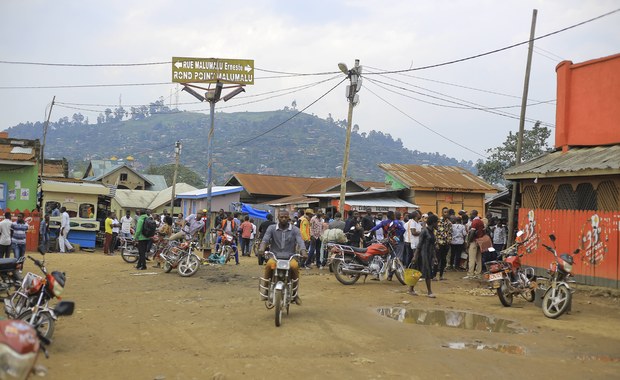 DRK: Atak zamachowca przed zatłoczonym barem. Wśród ofiar są dzieci