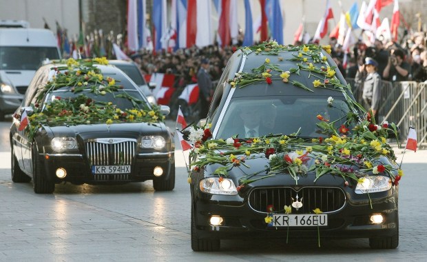 "Drodzy panowie Polacy, przed szóstą rocznicą tej tragedii po prostu pomilczmy" 