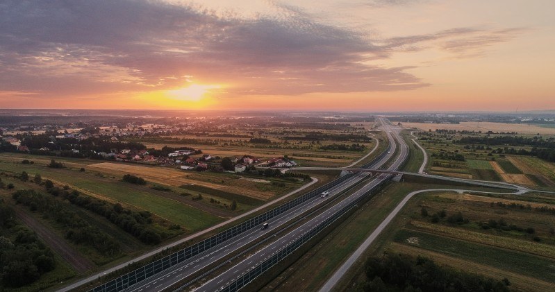 Droga będzie miała dwie jezdnie po dwa pasy ruchu, a ma być gotowa w 2021 roku / Fot: GDDKiA /Informacja prasowa