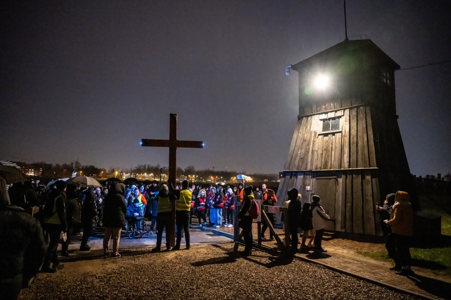 Droga krzyżowa na Majdanku w 2024 r. /Wojtek Jargiło /PAP