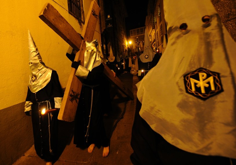 Droga krzyżowa w Santiago de Compostela /AFP