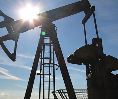Droga ropa i spowolnienie gospodarek ograniczają popyt na surowiec