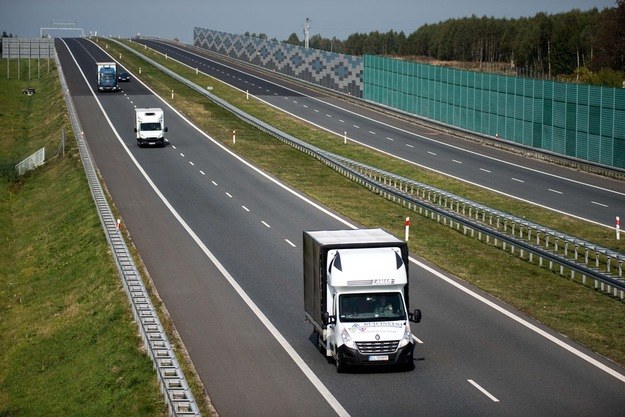 Droga S14 ma połączyć drogę S8 z autostradą A2 /Piotr Kamionka /Reporter