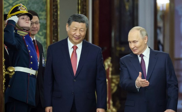 "Drogi przyjaciel". Co Putin i Xi Jinping uzgodnili na Kremlu?