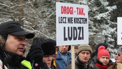 "Drogi tak, lecz nie kosztem ludzi". Protest na krajowej "8"