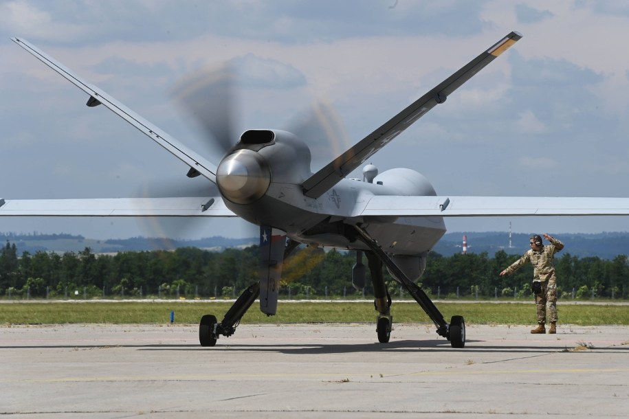 Dron bojowy MQ-9 Reaper wylądował ​w Mosznovie koło Ostrawy /Jaroslav Ozana    /PAP/CTK
