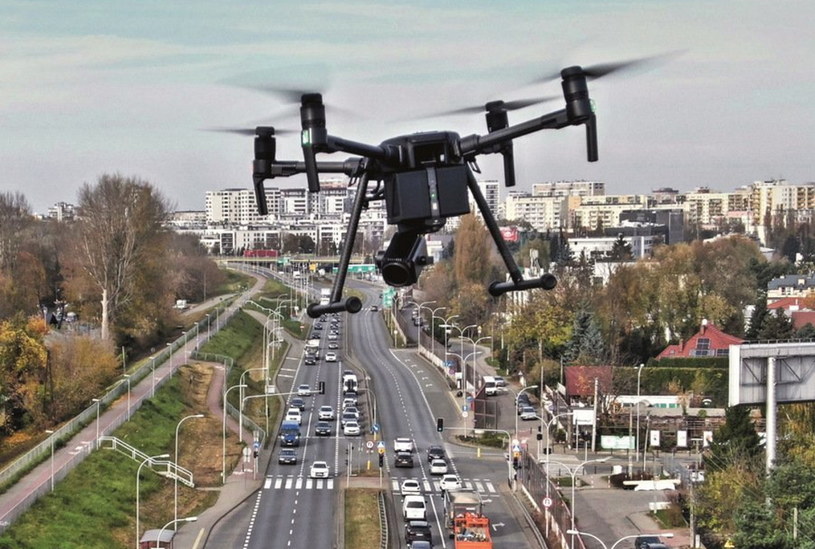 Dron DJI Matrice 200 /Policja