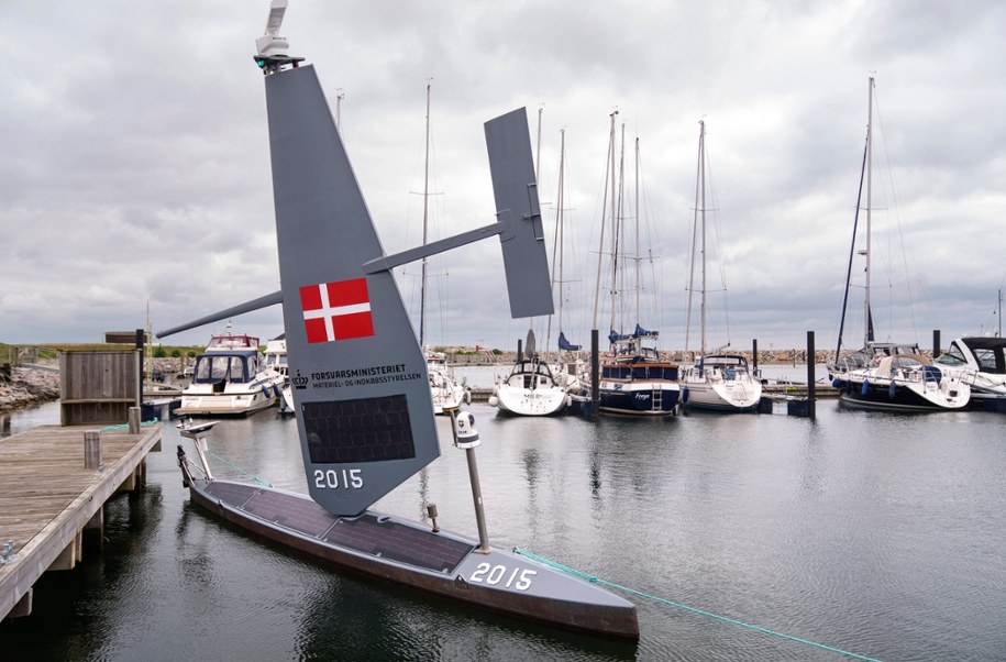 Dron firmy Saildrone używany przed Duńczyków do nadzorowania wód Bałtyku /LISELOTTE SABROE    /PAP/EPA