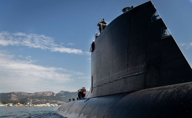 Dron nad główną bazą francuskiej marynarki wojennej