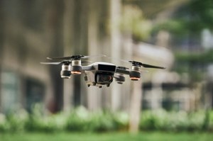 Dron nad posesją? To może być kontrola Taurona