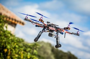 Dron pomógł uratować mężczyznę z zawałem serca