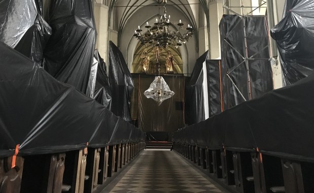 Dron w bazylice w Gdańsku. Ostatnie przygotowania do ratowania zabytku