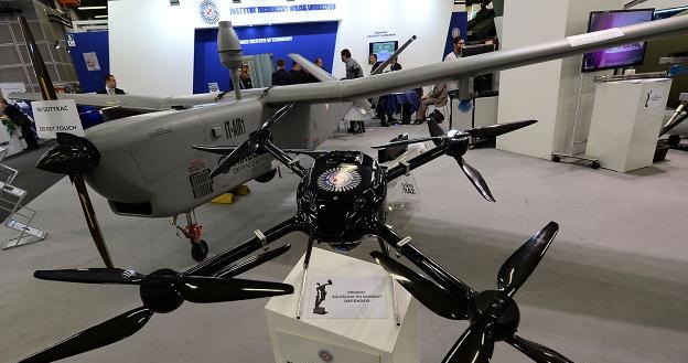 Drony pomagają chronić przed złodziejami ładunki PKP /AFP