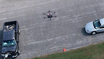 Drony pomogą policji. I kierowcom...