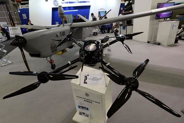 Drony to latające oczy, które są potrzebne zarówno na rynku cywilnym, jak i wojskowym /AFP