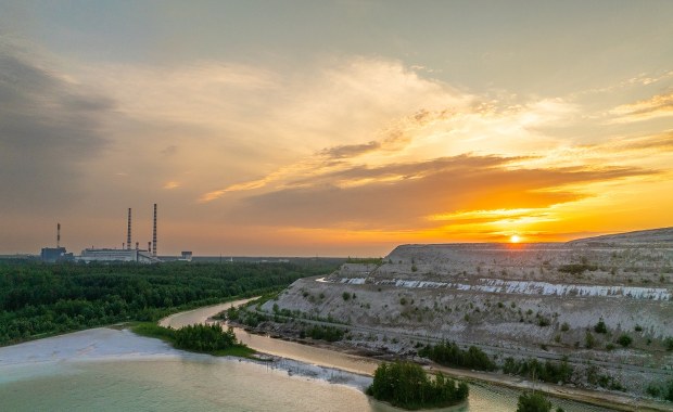 Drony z Rosji wleciały w przestrzeń powietrzną Łotwy i Estonii. Jeden uderzył w elektrownię