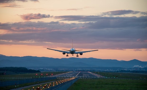 Drony znów nad duńskim niebem. Lotnisko w Aalborgu zamknięte