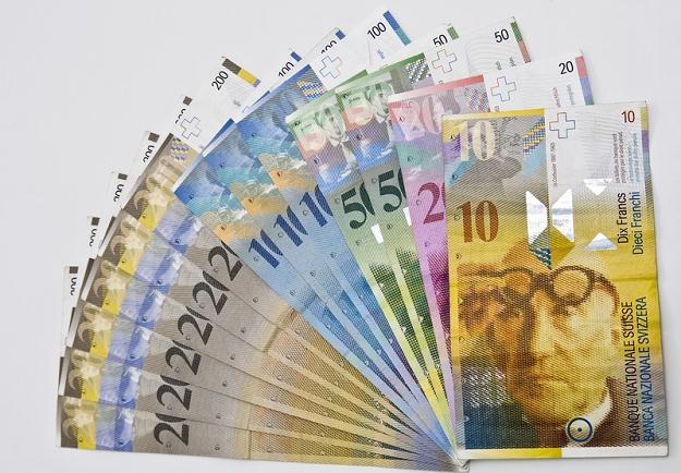 Drożejący frank szwajcarski niepokoi nie tylko kredytobiorców, ale i banki /&copy; Panthermedia