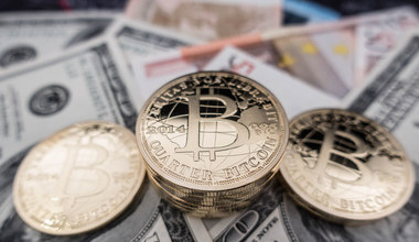 Drożeje bitcoin i inne kryptowaluty. Eksperci ostrzegają przed "pompowaniem" cen