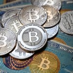 Droższe kryptowaluty. Bitcoin między hossą a katastrofą