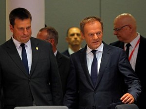 Druga runda rozmów na szczycie UE. Tusk po konsultacjach z Merkel, Macronem i Sanchezem