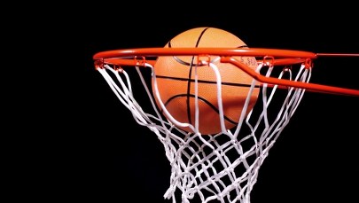 Drugie z rzędu zwycięstwo Spurs. 13 punktów Sochana