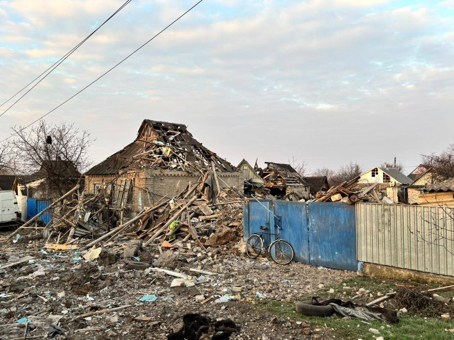 Drużkiwka w obwodzie donieckim po rosyjskim ataku 2 kwietnia 2026 roku /gubernator obwodu donieckiego Vadym Filashkin /