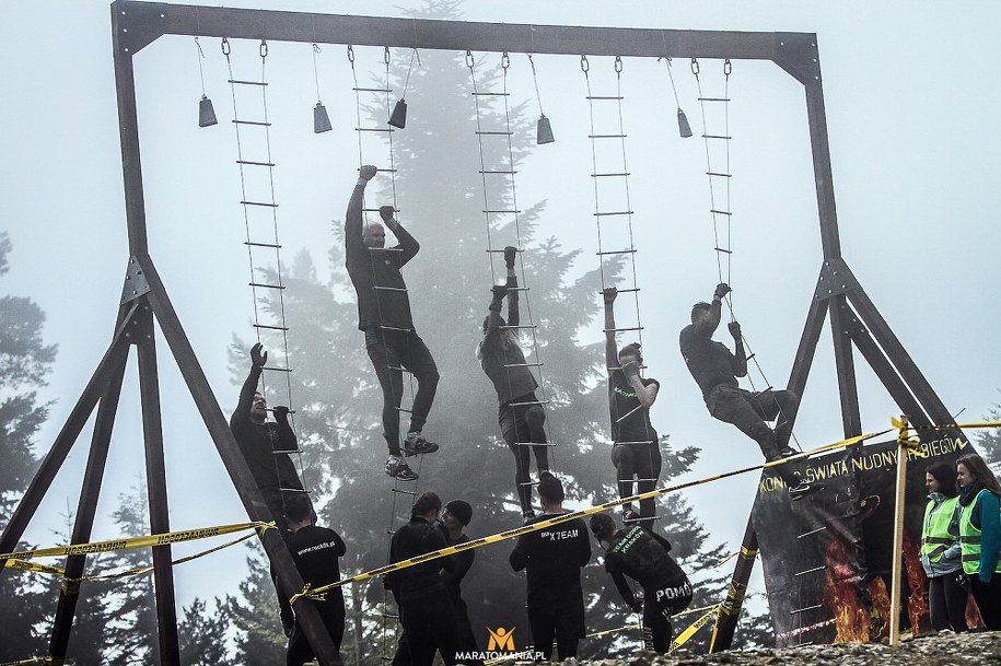 Drużyna RMF FM zmierzy się w Mistrzostwach Polski Dziennikarzy Runmageddon /Fot. Maratomania /