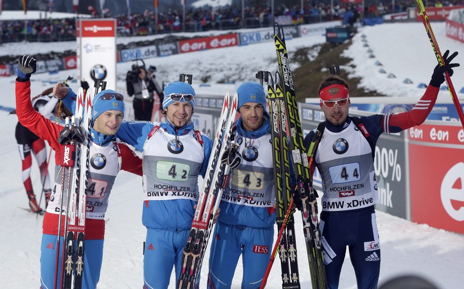 Drużyna rosyjska na podium /GEORG HOCHMUTH (PAP/EPA) /PAP/EPA