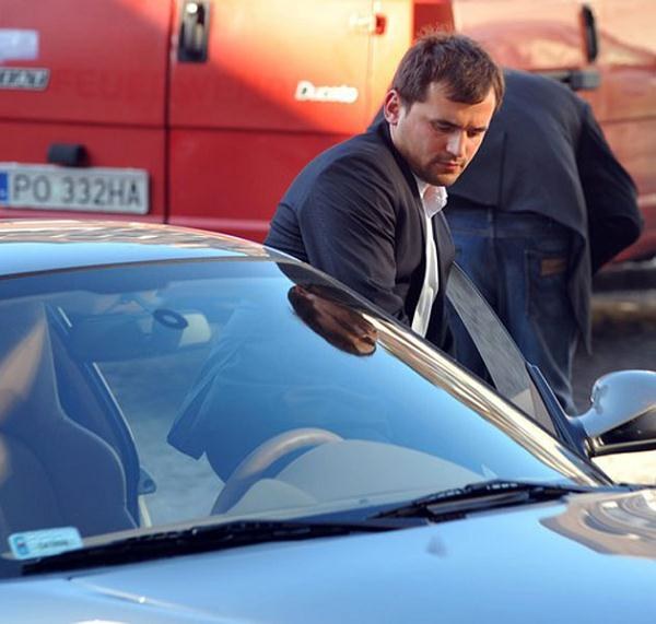 Dubieniecki pewnie nieprędko znów wsiądzie do swojego samochodu. Fot. Wojciech Stróżyk &nbsp; /East News