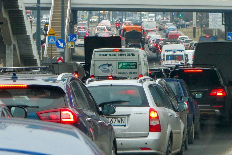 Dublin chce zbudować 40 tys. lokali bez miejsc parkingowych. Czy nowoczesne miasto może funkcjonować bez samochodów? /Piotr Kamionka/ REPORTER /Agencja SE/East News