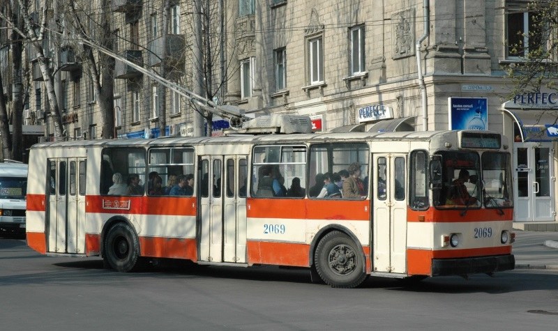 Duch przeszłości miesza się ze spojrzeniami w przyszłość. Kiszyniów to dość nowoczesne miasto, ale niektóre elementy dawnych czasów zostały do dzisiaj... /Wikimedia Commons /domena publiczna