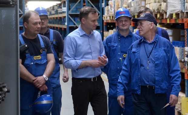 Duda: Gospodarka musi konkurować jakością, a nie niską płacą
