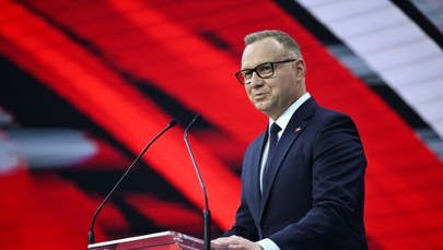 Duda o Tusku. Padły słowa o "politycznym chamstwie"