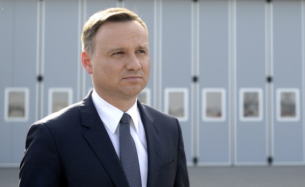 Duda o wyborze śmigłowców: Powinien być realizowany interes narodowy