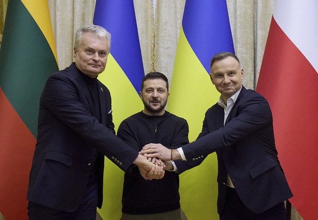 Duda, Zełenski i Nauseda spotkali się we Lwowie /UKRAINIAN PRESIDENTIAL PRESS SERVICE HANDOUT HANDOUT /PAP/EPA