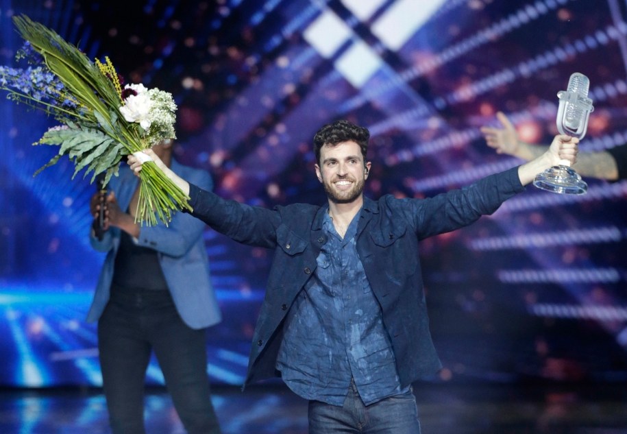 Duncan Laurence z Holandii zwyciężył na Eurowizji 2019 /ABIR SULTAN /PAP/EPA