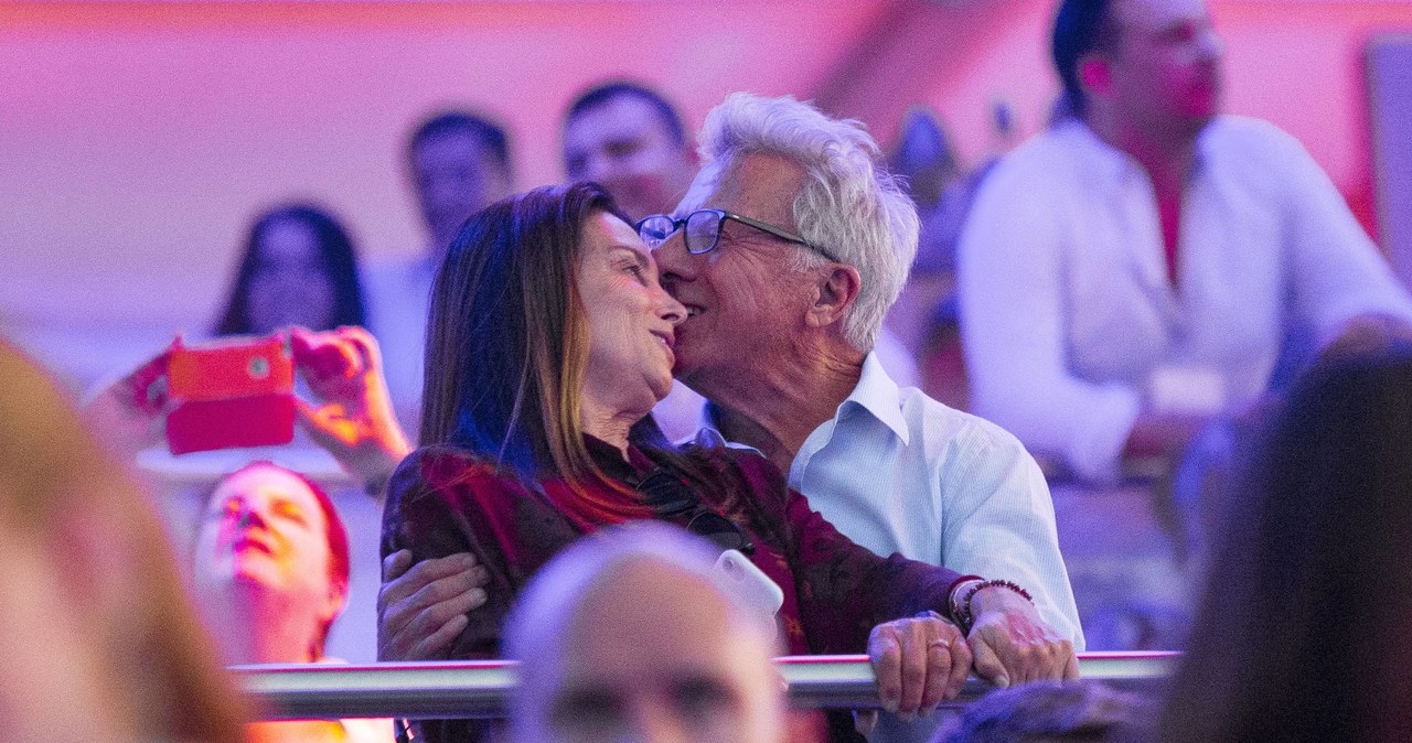 Dustin Hoffman z żoną na koncercie /Agencja FORUM