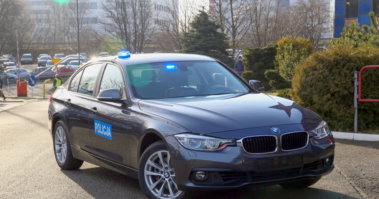Dużą część nieoznakowanych radiowozów w polskiej policji stanowią auta marki BMW. /Tomasz Kawka /East News