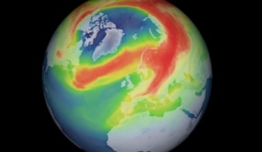 Duża dziura ozonowa nad Arktyką
