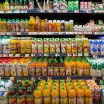 Duża firma zmienia plastik na karton. Efekt systemu kaucyjnego?