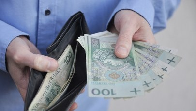 Duże zakupy tylko bezgotówkowo. Od kiedy wchodzi nowy zakaz?