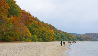 Dużo więcej jodu, cisza i niższe ceny. Kuracjusze uwielbiają tu przyjeżdżać jesienią
