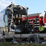 Dwa autobusy zderzyły się na czeskiej autostradzie. Jest wielu rannych