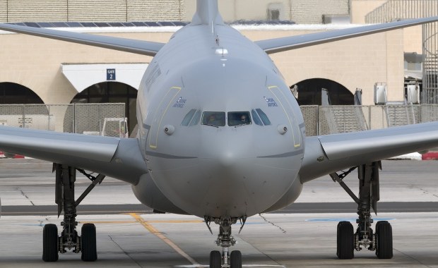 Dwa brytyjskie samoloty wojskowe uszkodzone. Sprawcami aktywiści