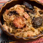 Dwa dodatki, które wynoszą smak bigosu na kulinarne wyżyny. Lepszego przepisu nie znajdziesz